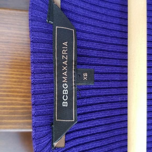 BCBGMaxAzaria Silk and Cashmere Dress - Picture 3 of 9